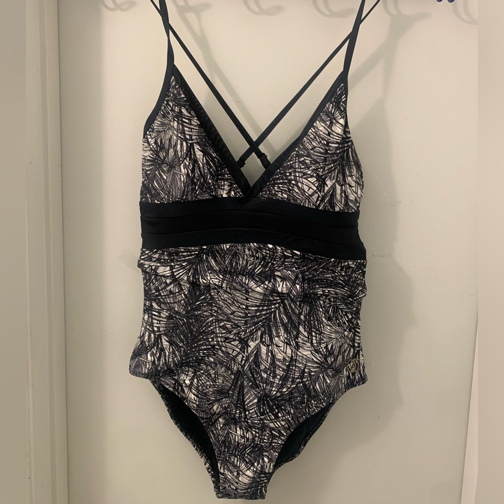 NWOT Balance Collection One-piece Swim Suit small
